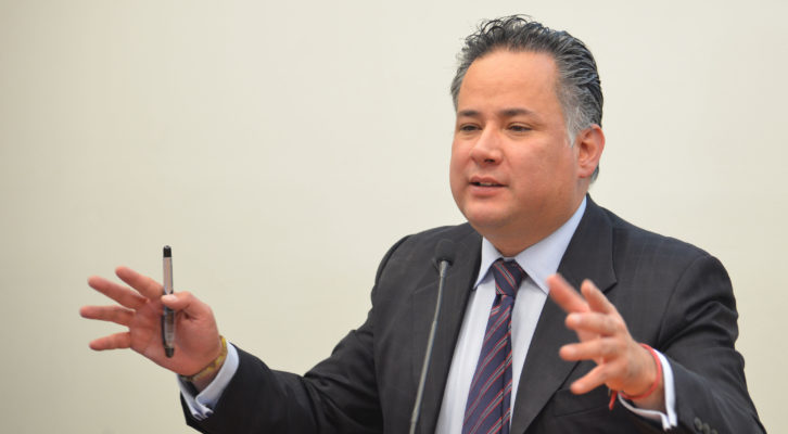 Morena ‘destapa’ a Santiago Nieto, extitular de la UIF, como virtual candidato de Morena en Querétaro (13:30 h)
