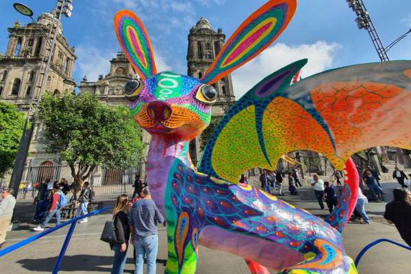 Alebrijes_desfile_2019.jpg