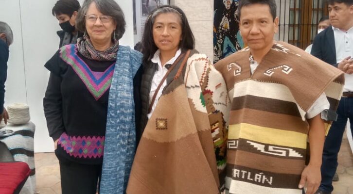 Con dos textiles artesanales, participan tezoatecos en encuentro nacional de saraperos (15:00 h)
