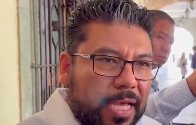 A través de su consejero jurídico, Salomón Jara rompe tregua con la prensa (16:11 h)