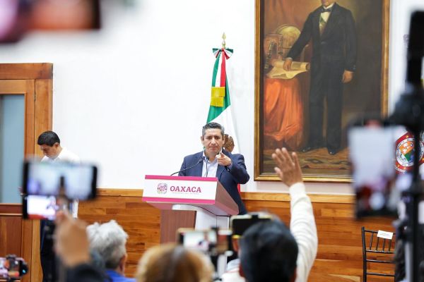 ASAEO evolucionó, ahora extorsiona, cobra piso, trafica, despoja y actúan como sicarios: Fiscalía (18:54 h)