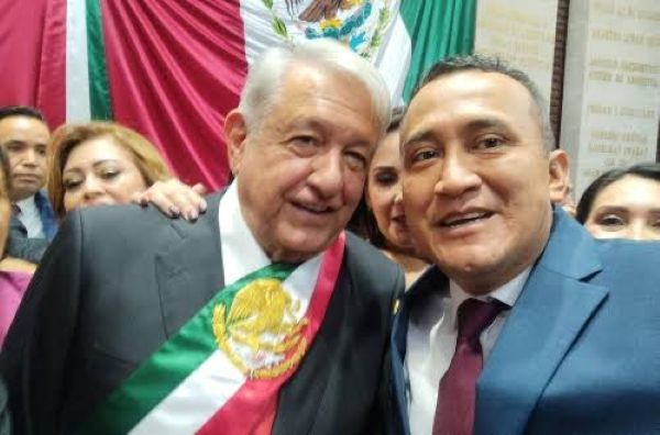 Reforma destaca que el senador Antonino Morales tiene un equipo turbio (14:11 h)
