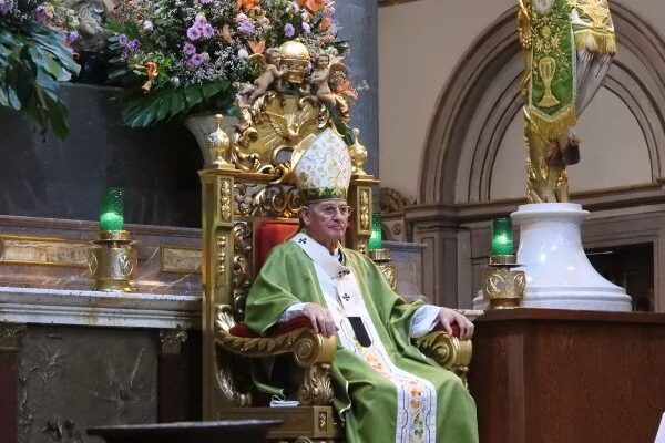 Espíritu del mal siembra odio, deseos de venganza, envidias y celos: Arzobispo de Oaxaca (17:30 h)