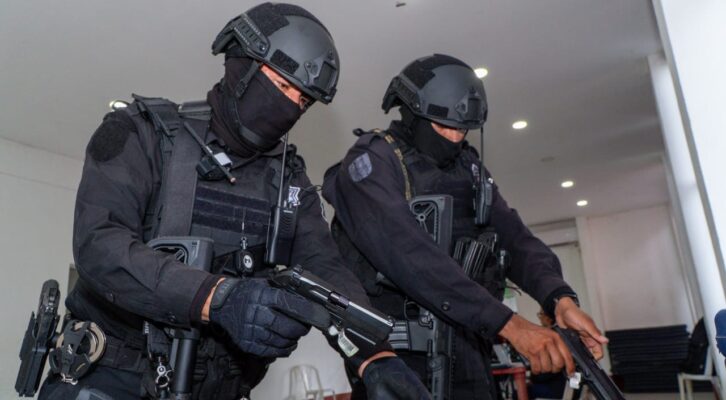 Gabinete de Seguridad revisa y asegura armamento a policía de Juchitán (15:30 h)