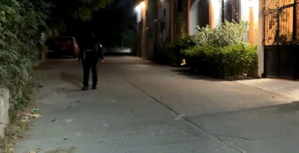 Balean casa de funcionario del IEEPO en Juchitán; hay movilización policiaca (21:43 h)