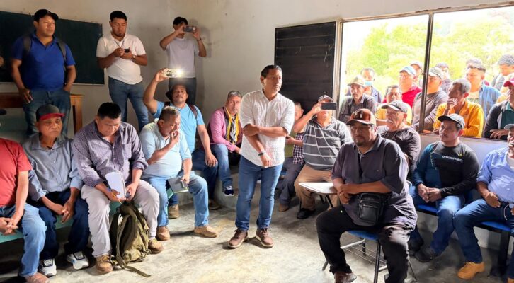 Encabeza SEGO diálogo con comuneros de los Chimalapas (15:35 h)