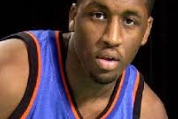 Duelo en el mundo de baloncesto; muere Michael Sweetney (18:30 h)