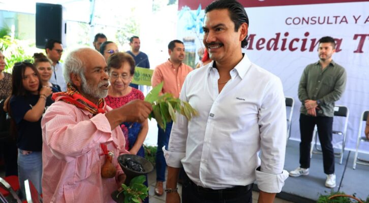 Ray Chagoya inauguró jornada de consulta y atención de medicina tradicional (08:30 h)
